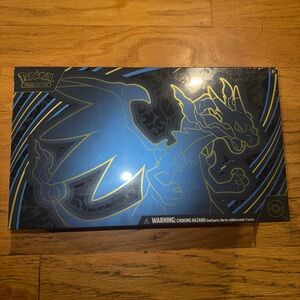 Pokemon Mega Charizard X EX Ultra Premium Collection Box BNWT
